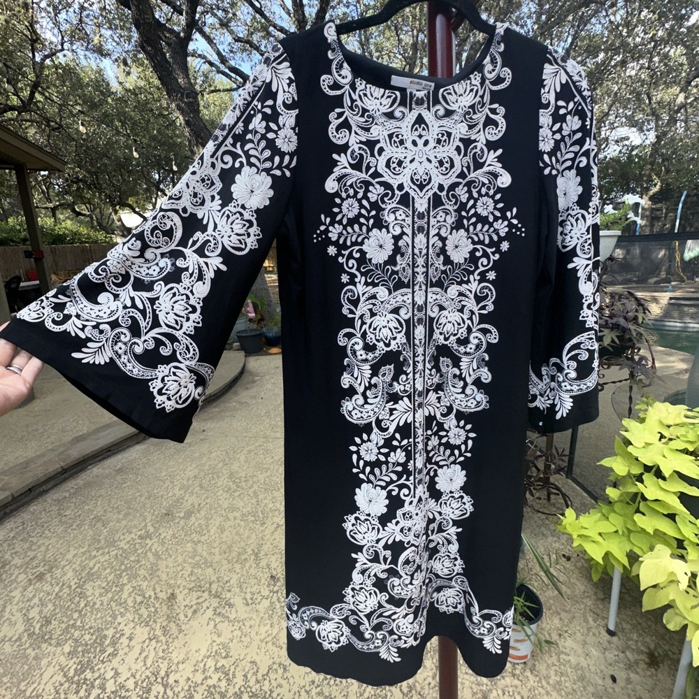 Studio One New York Shift Dress Size M Black White Bell Sleeve Damask Whimsigoth